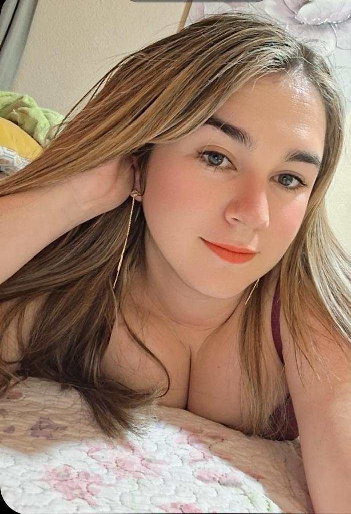 632989141: Chica busca chico en Madrid