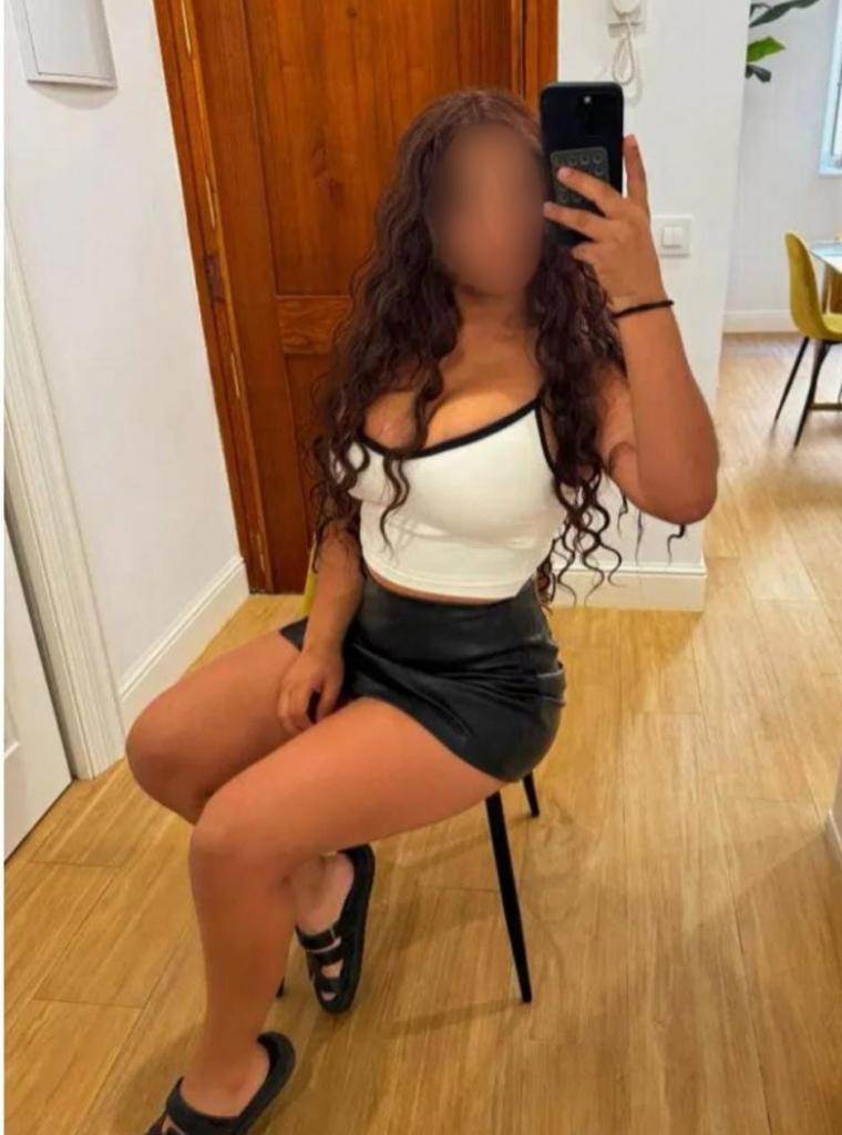 Chica busca chico en Huelva: 