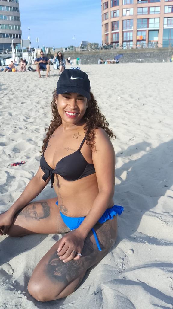 Chica busca chico en Barcelona: Chica busca chico