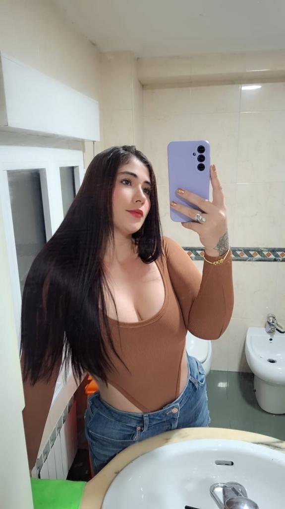 Chica busca chico en Almería: 