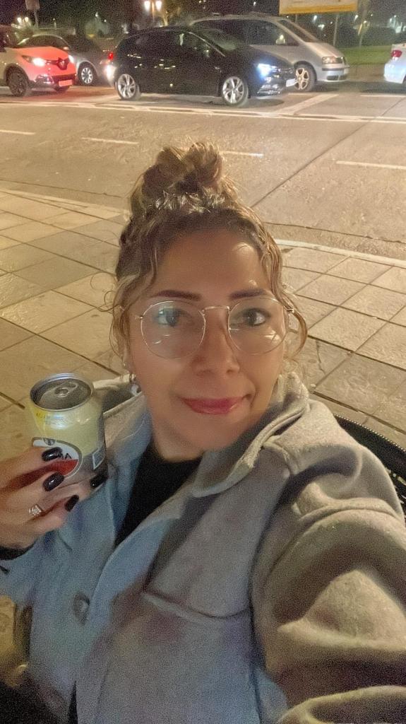 682253863: Chica busca chico en Pontevedra