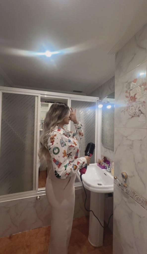 645290379: Chica busca chico en Pontevedra