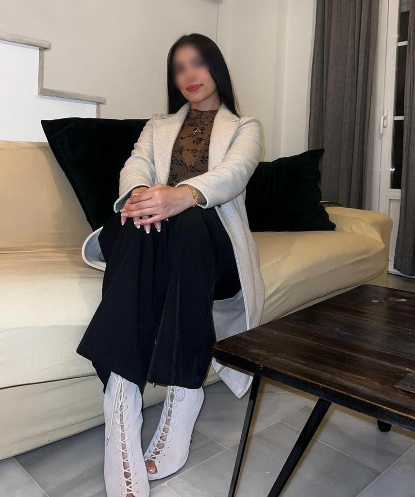 643873658: Chica busca chico en Granada