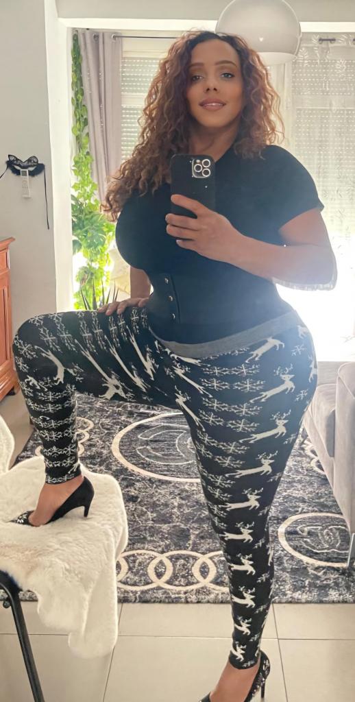 611239623: Travesti en Granada