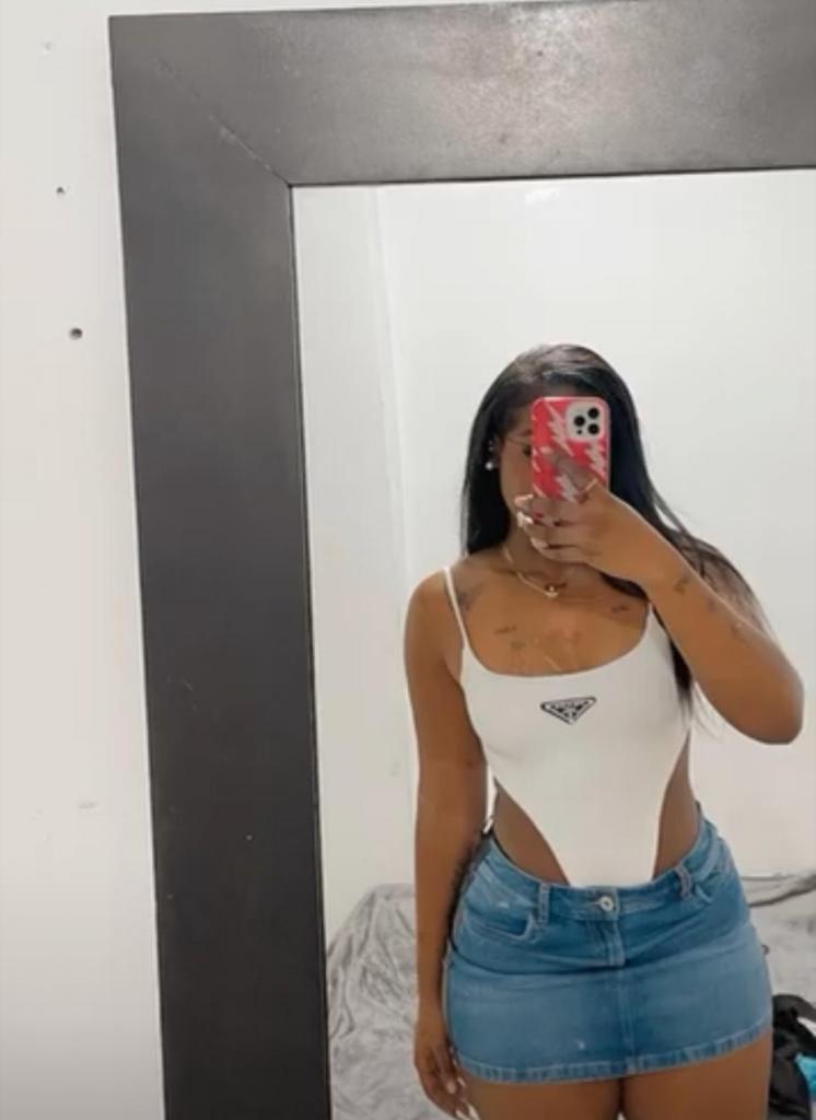 Chica busca chico en Almería: 
