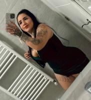 697537036: Chica busca chico en Madrid