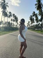 607340845: Chica busca chico en Valencia