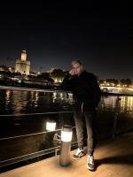 641628842: Chico busca chica en Cádiz