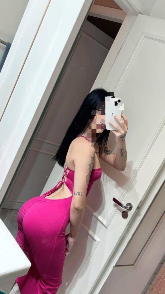 Chica busca chico en Huelva: 