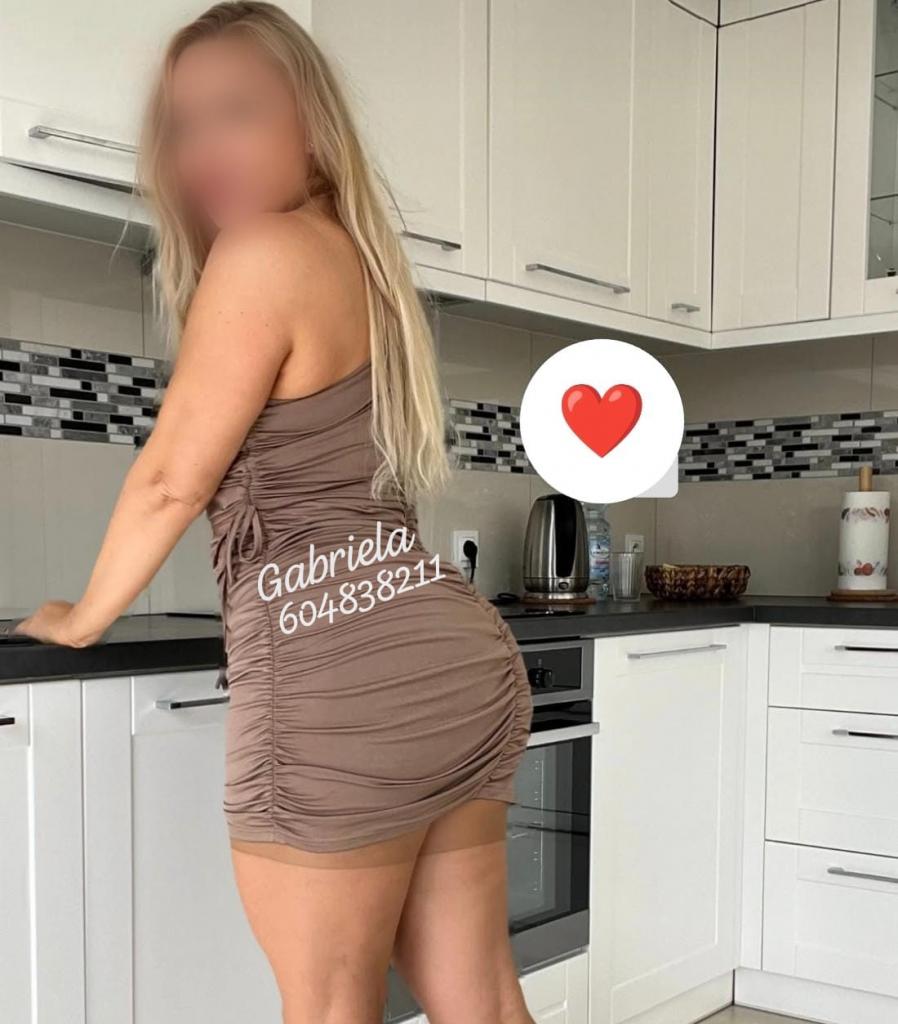 Chica busca chico en Tenerife: 