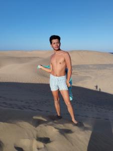 678721764: Chico busca chica en Las Palmas