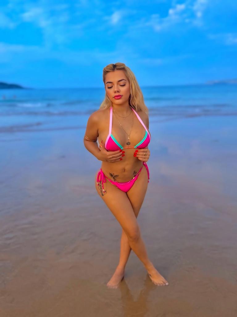 Chica busca chico en Almería: 