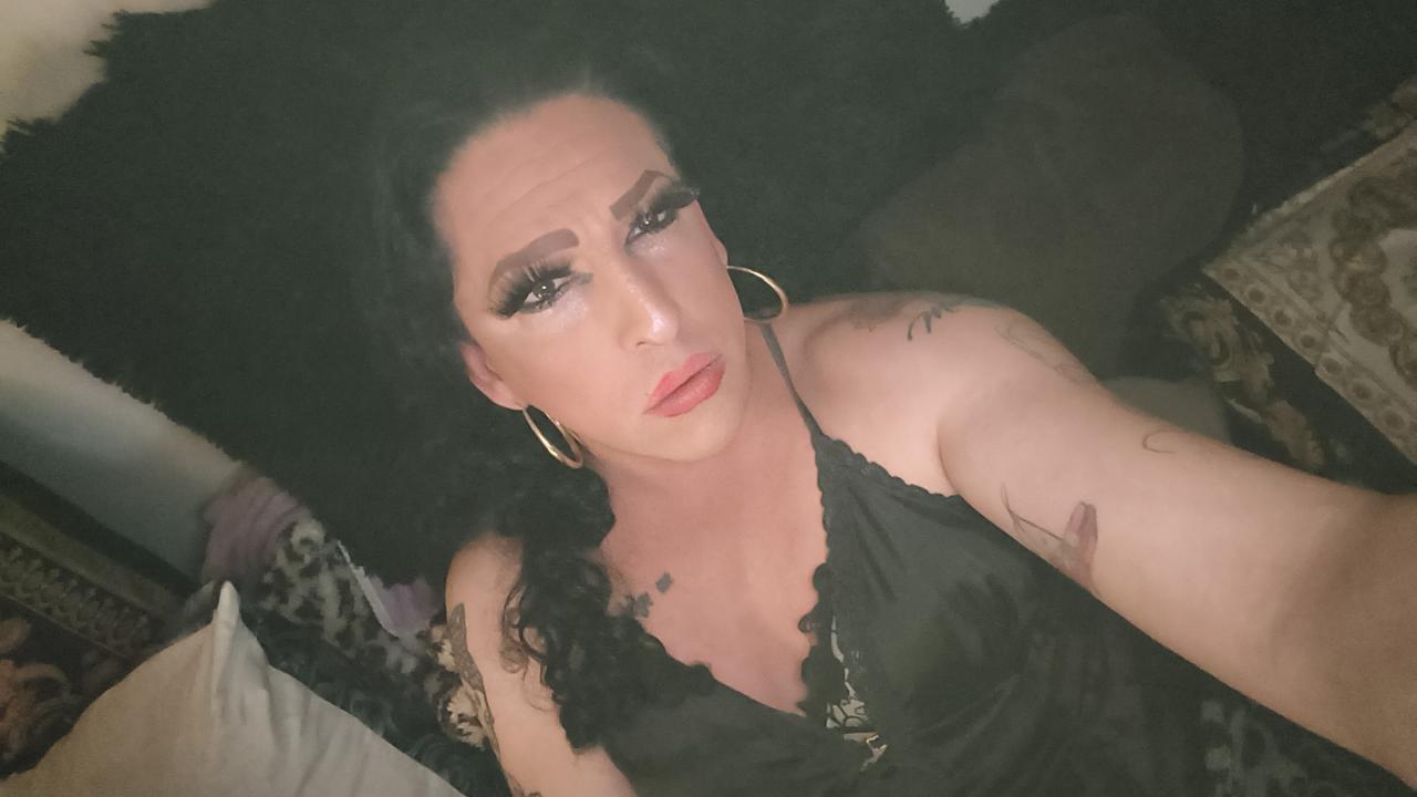 610328295: Transexual en Madrid