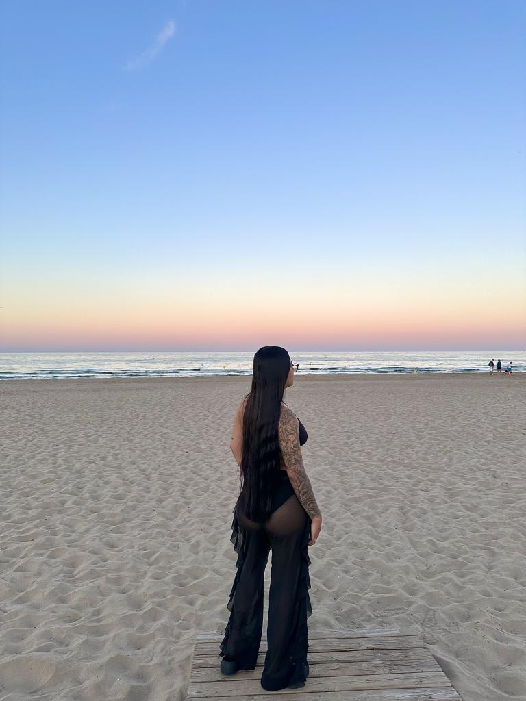 631604821: Chica busca chico en Granada