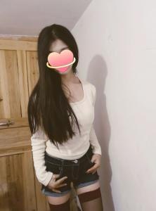 671679599: Chica busca chico en Barcelona