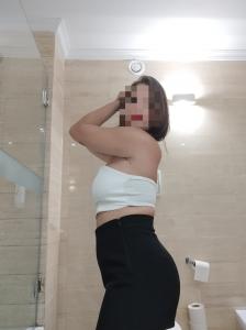 607831291: Chica busca chico en Sevilla