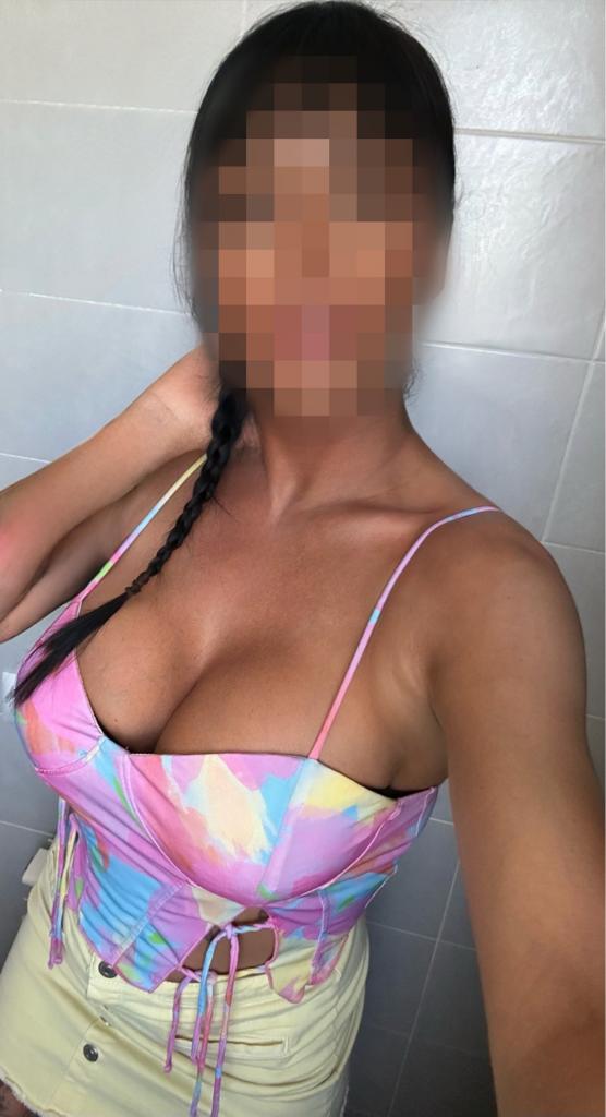 685053877: Chica busca chico en Barcelona