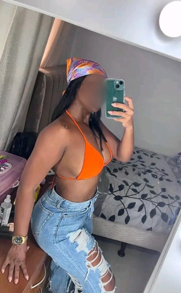 Chica busca chico en Tenerife: 