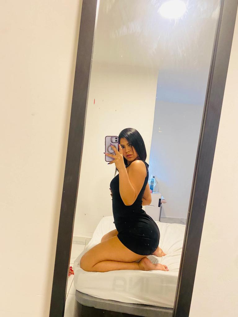 605627846: Chica busca chico en Valencia