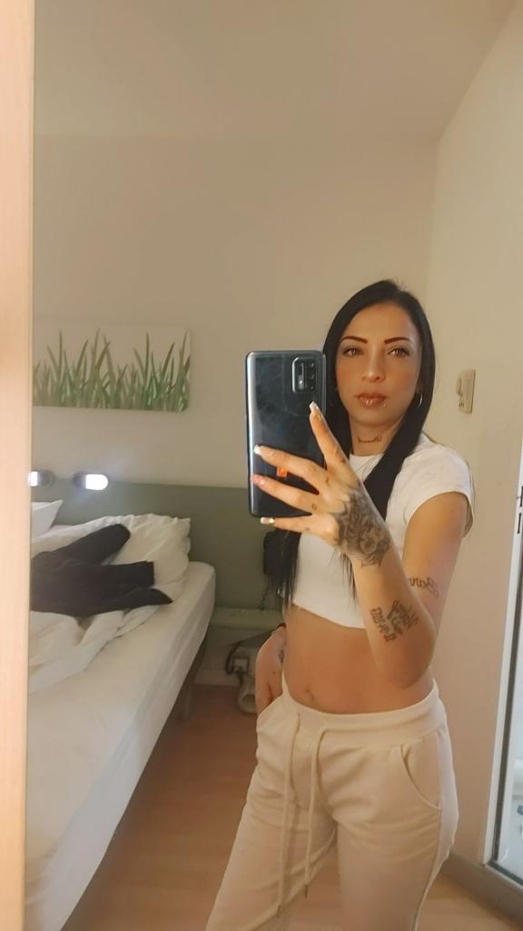 Chica busca chico en Alicante: 