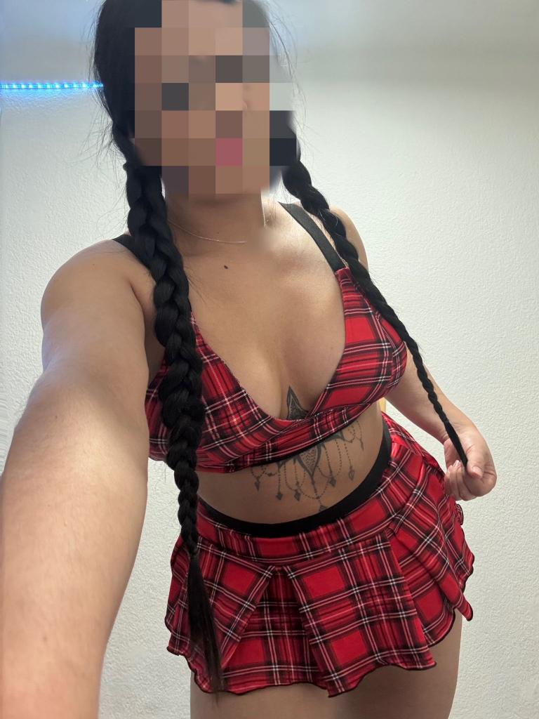 617236177: Chica busca chico en Almería