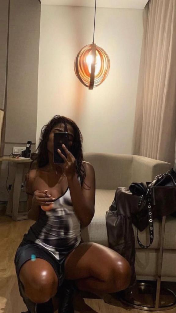 674982140: Chica busca chico en Valencia