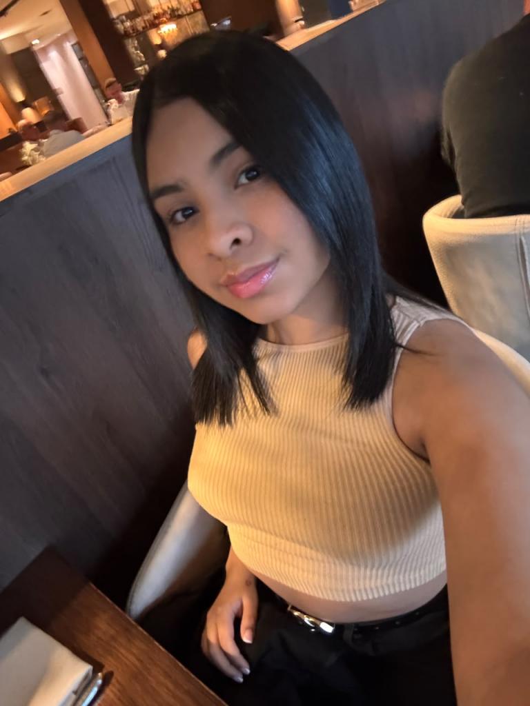 632242578: Chica busca chico en Gerona