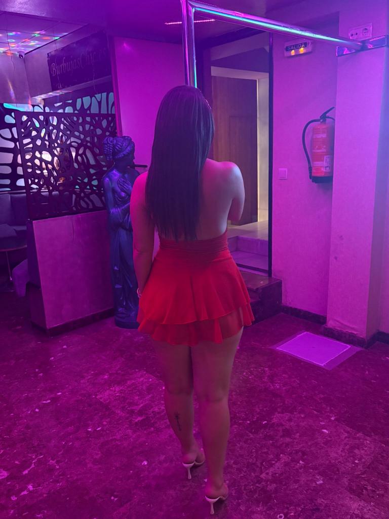Chica busca chico en Valencia: Chica busca chico