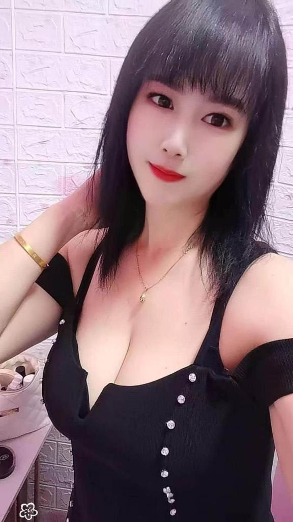 Chica busca chico en Alicante: Chica busca chico