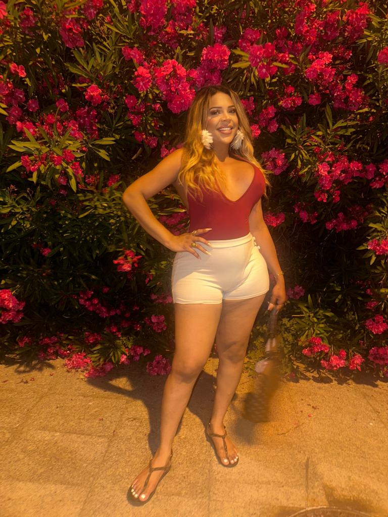 643305834: Transexual en Mallorca