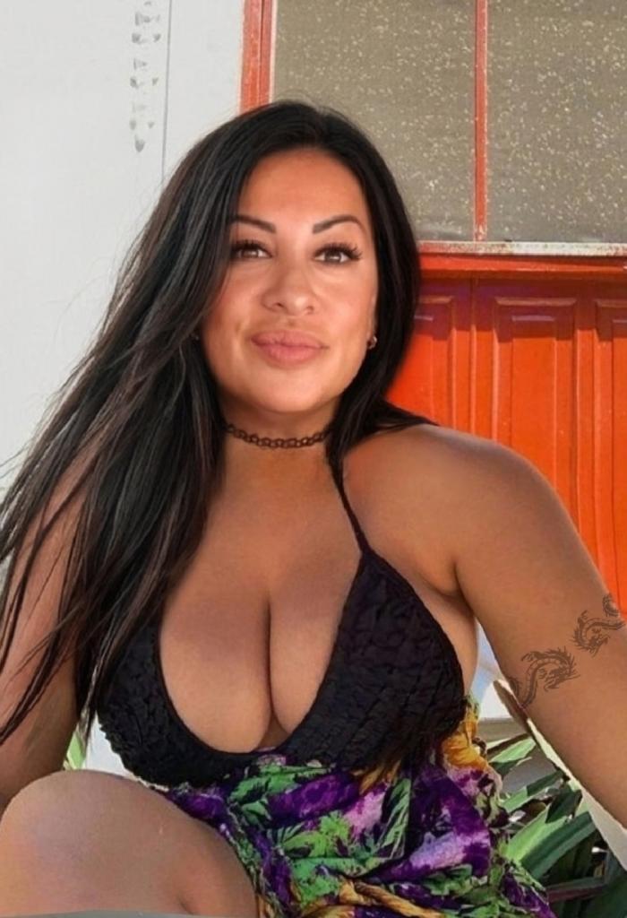 Chica busca chico en Menorca: 