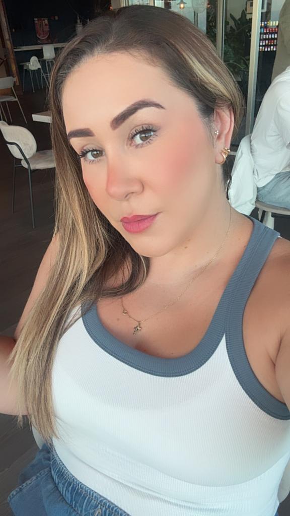 610739925: Chica busca chico en Tenerife