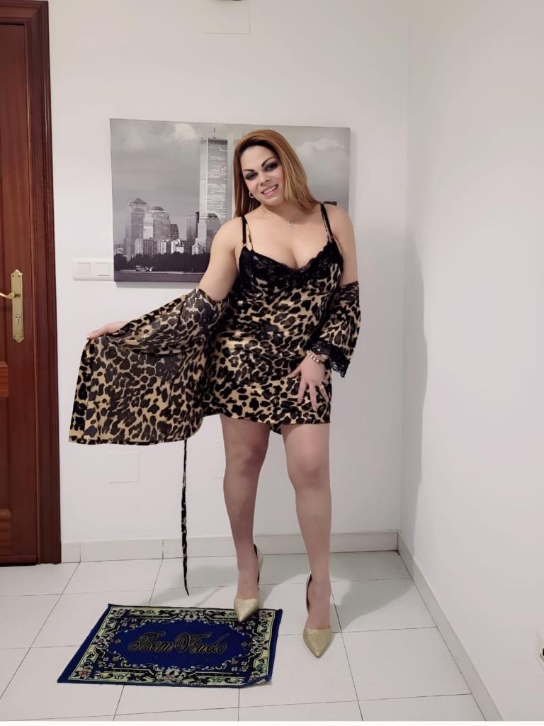 631350589: Transexual en Pontevedra