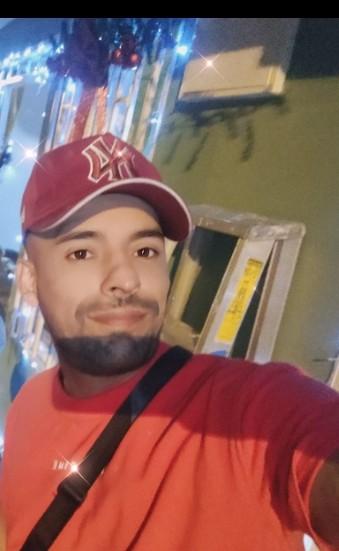 Chico busca chica en Málaga: 