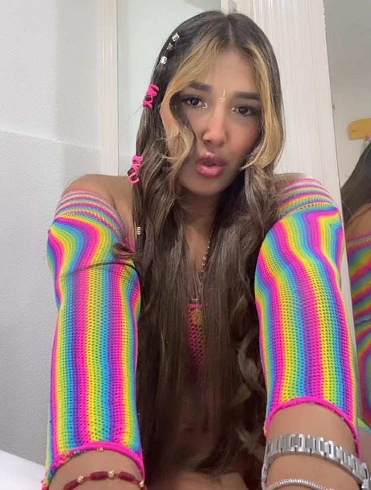 Chica busca chico en Valencia: Chica busca chico