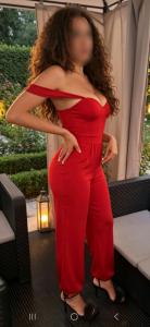 689663078: Chica busca chico en Barcelona