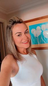 604380359: Chica busca chico en La Coruña