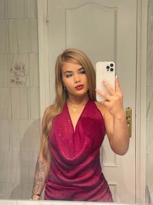 743015839: Chica busca chico en León