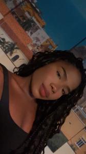 674982138: Chica busca chico en Valencia