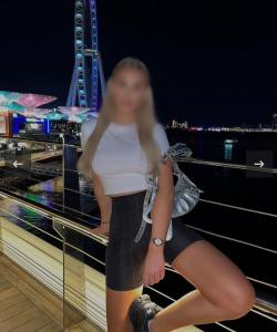 665609475: Chica busca chico en La Coruña