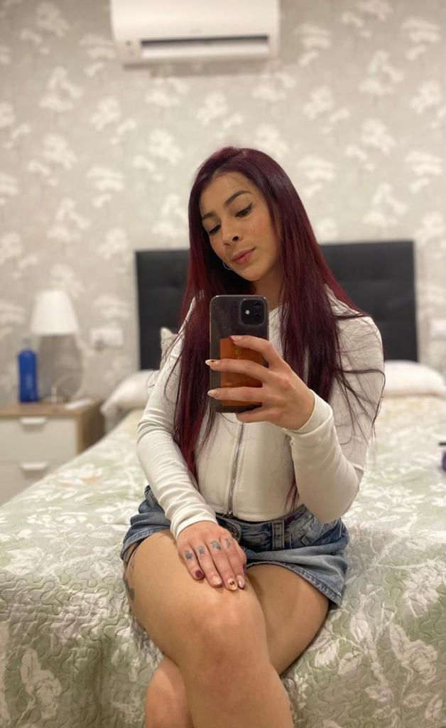 637184955: Chica busca chico en Barcelona