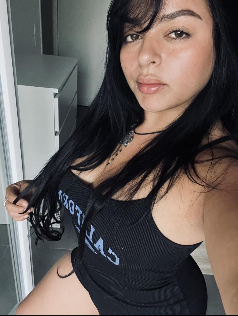 Chica busca chico en Cádiz: 