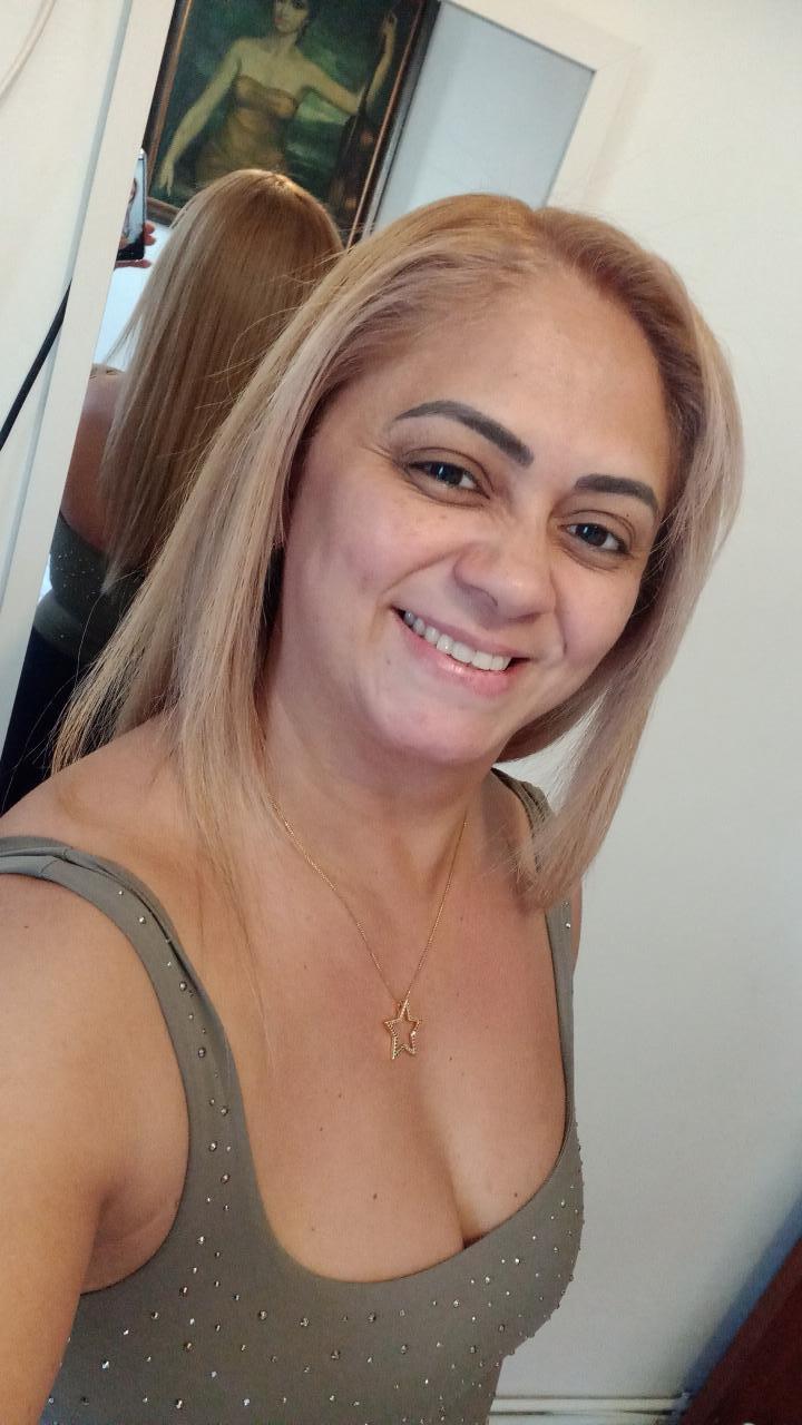 611285189: Chica busca chico en Pontevedra