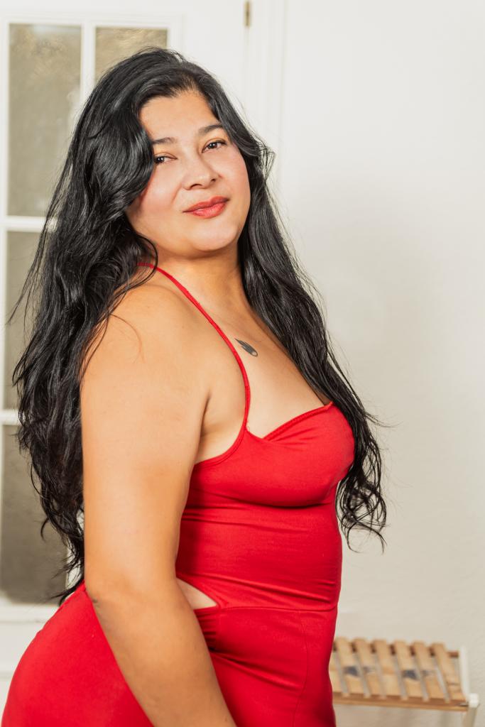 Chica busca chico en Alicante: Chica busca chico