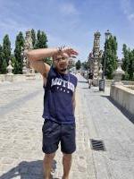 615311591: Chico busca chica en Madrid
