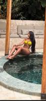 745065493: Chica busca chico en Málaga