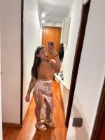 623113967: Chica busca chico en Barcelona