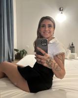 647439488: Chica busca chico en Barcelona