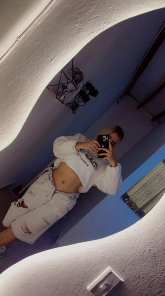Chica busca chico en Tenerife: 