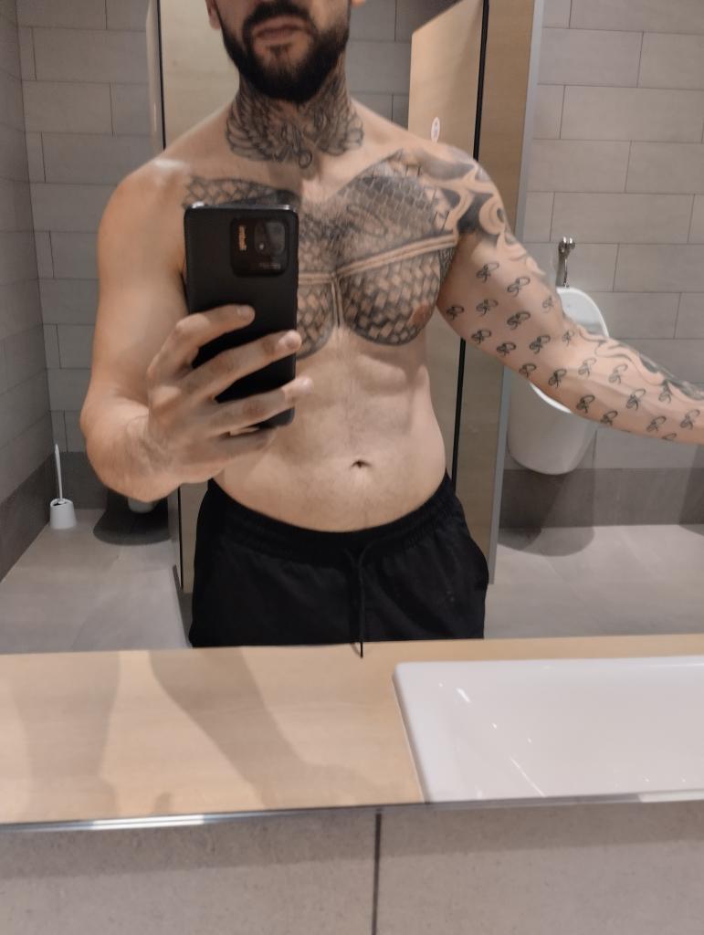 661549831: Chico busca chica en Sevilla